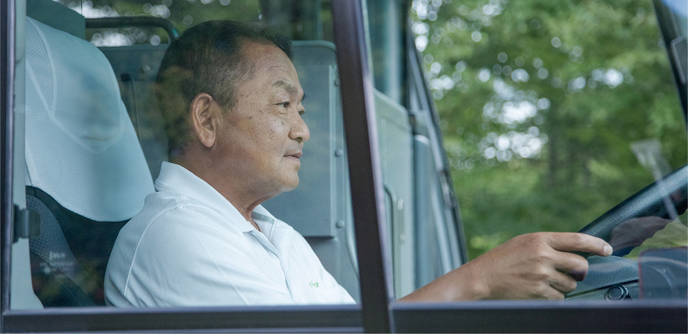 バスを運転する群馬グリーン交通のドライバー