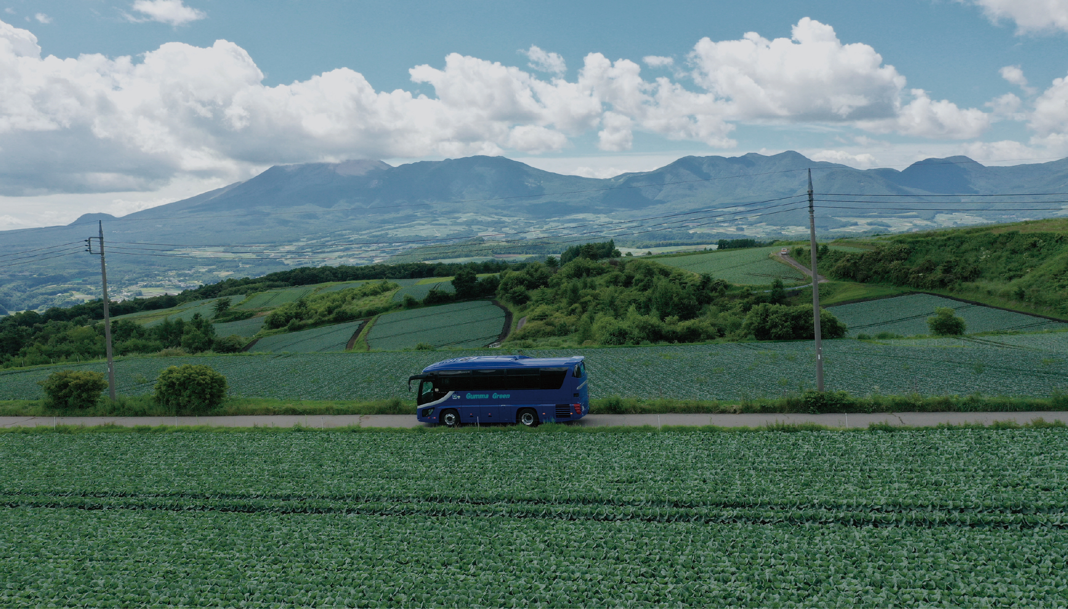 学校前に停まる群馬グリーン交通のスクールバス